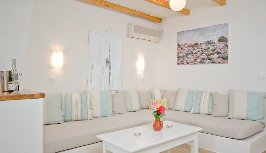 Naxos Apartments