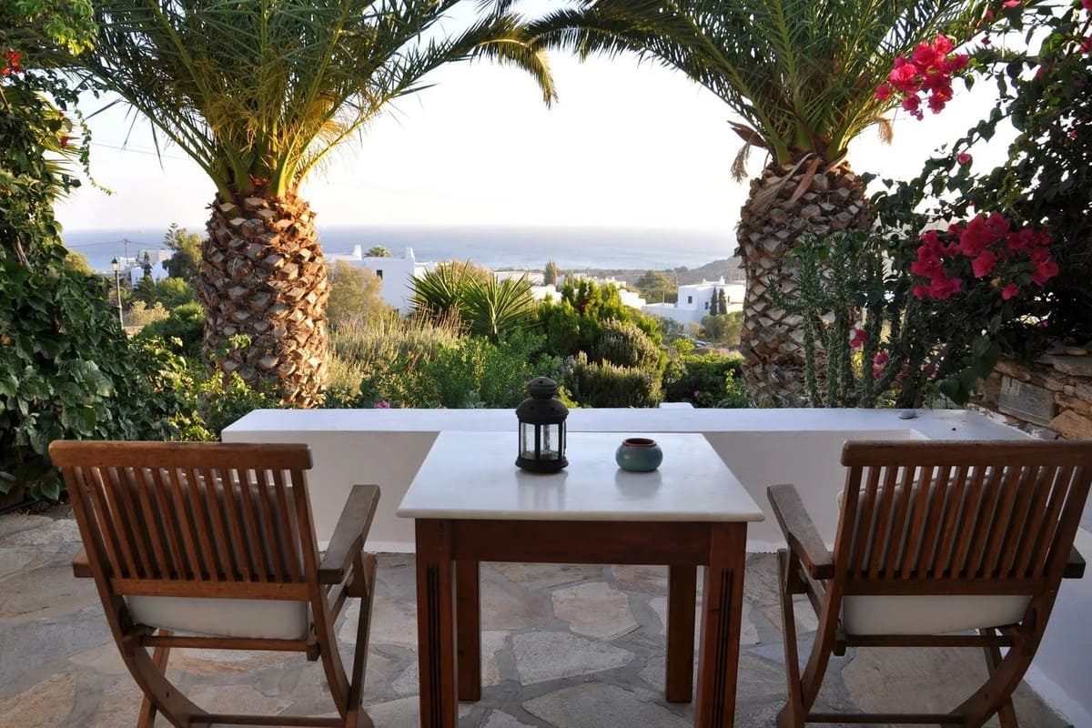 Private terrace suite in Naxos